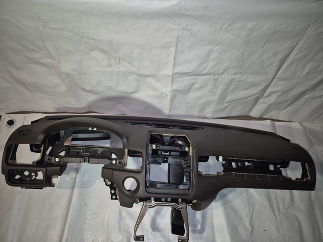 Панель приборная торпеды 7P1857003GHA3 VAG
