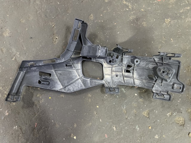 Правое крепление переднего бампера 31455653 VOLVO
