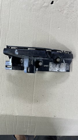 Правое крепление заднего бампера A2478852200 MERCEDES