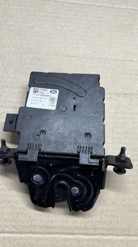 Замок крышки багажника CPLA442A66AE LAND ROVER