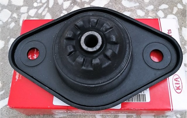 553111G000 Hyundai/Kia опора амортизатора заднего