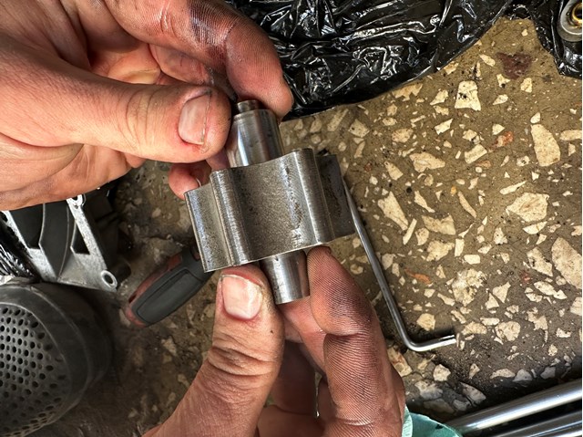 LPF101250 LAND ROVER Насос масляный купить в Ужгород
