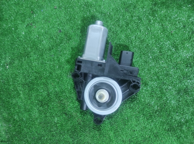 927588103 CHRYSLER Мотор стеклоподъемника двери передней левой купить в Каменское