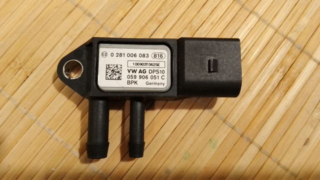 Датчик давления выхлопных газов 059906051C VAG