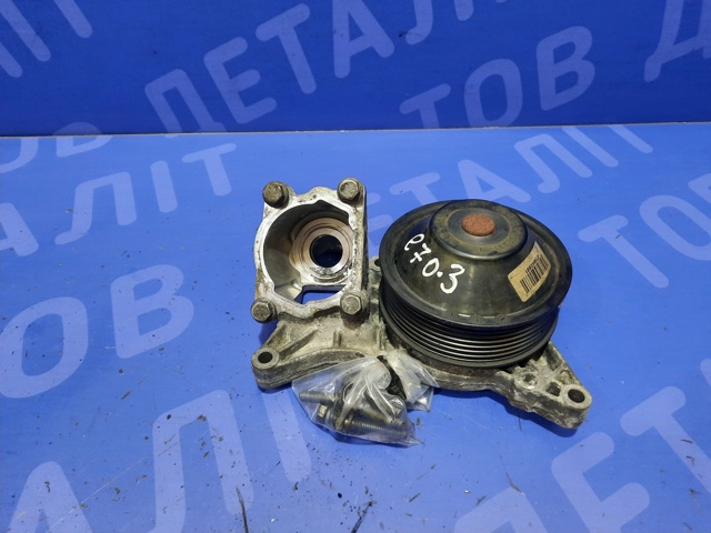 11518516435 BMW Помпа купить в Киев