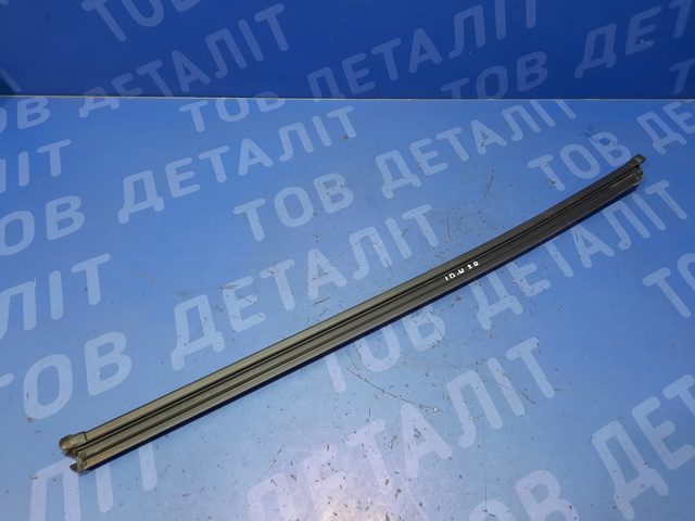 Уплотнитель стекла двери задней левой внутренний (планка) 11A839479 VAG