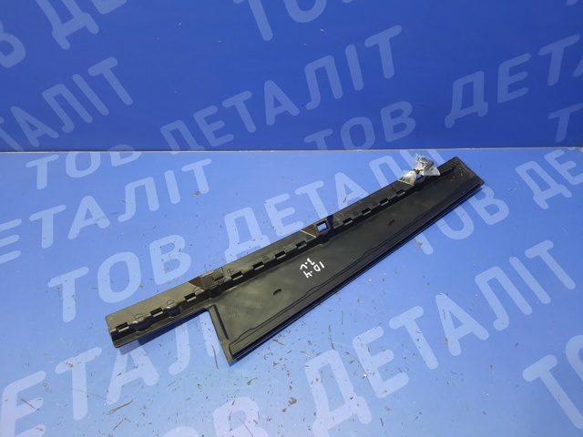Накладка двери задней левой вертикальная 11A839901A041 VAG