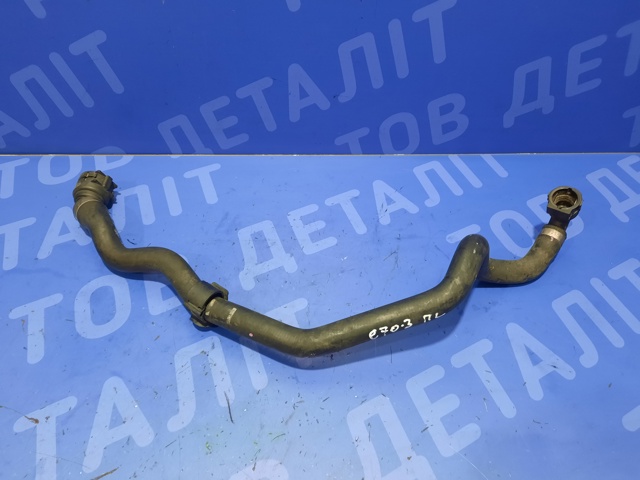 Патрубок радиатора охлаждения нижний 17127808079 BMW
