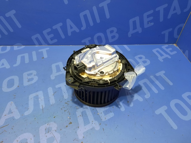 Электромотор печки 1EA820021A VAG