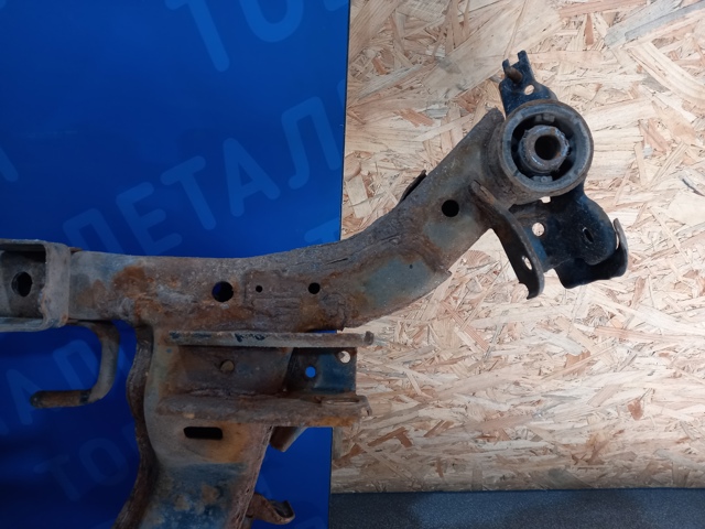 Поперечка задней подвески 20152SG011 SUBARU