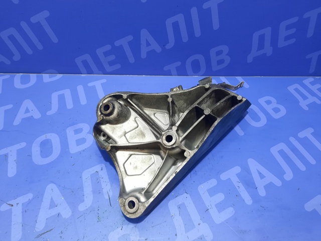 BMW 22116790021 Кронштейн подушки (опоры) двигателя левой в наличии Харьков