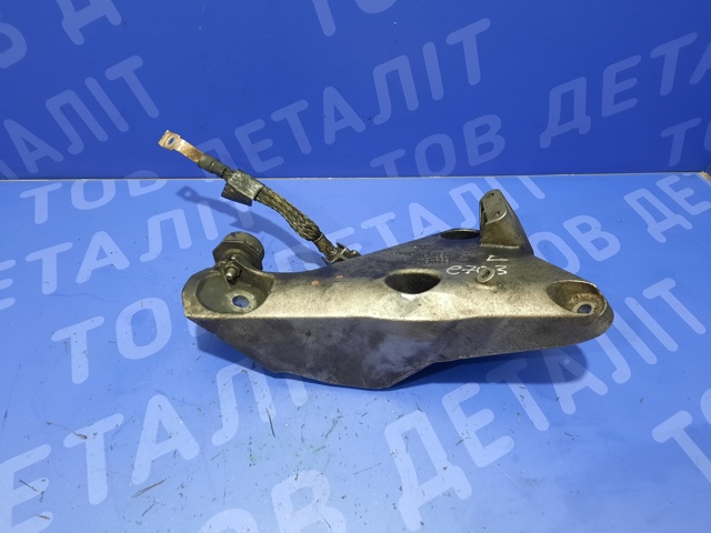 22116790021 BMW Кронштейн подушки (опоры) двигателя левой купить в Ровно