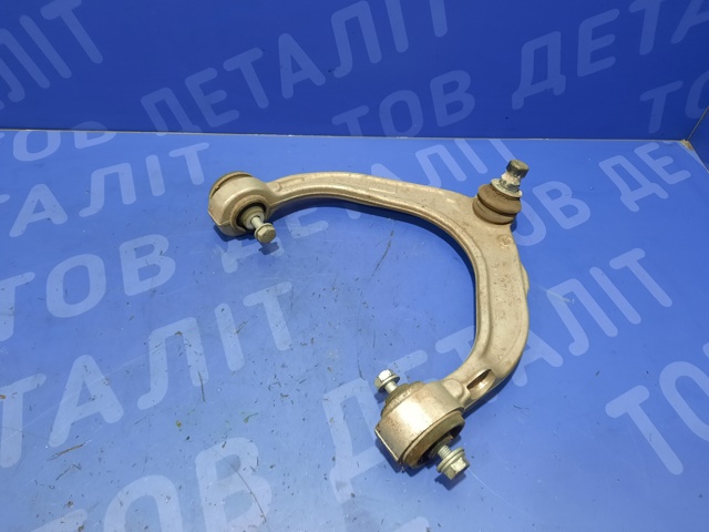Рычаг передней подвески верхний правый 31126863786 BMW