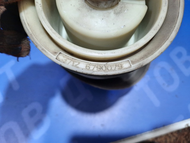 37126790079 BMW Пневмоподушка (пневморессора) моста заднего купить в Каменское