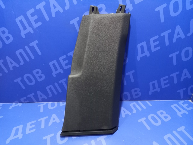VAG 3G0867292B82V Обшивка стойки кузова внутренняя средняя нижняя правая в наличии Ужгород