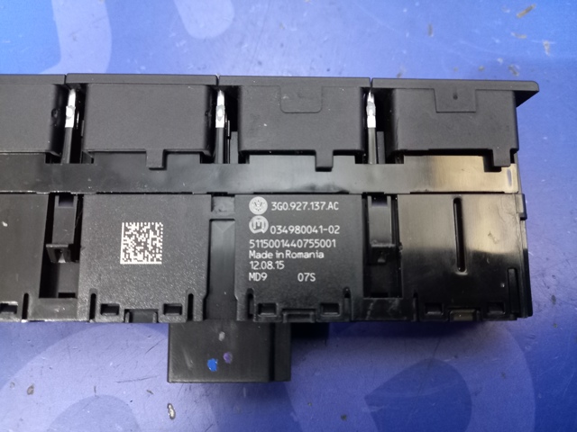 VAG 3G0927137ABWZU Блок кнопок центральной консоли в наличии Кривой Рог