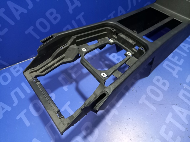 VAG 3G1863241C81U Консоль панели управления центральная в наличии Каменское