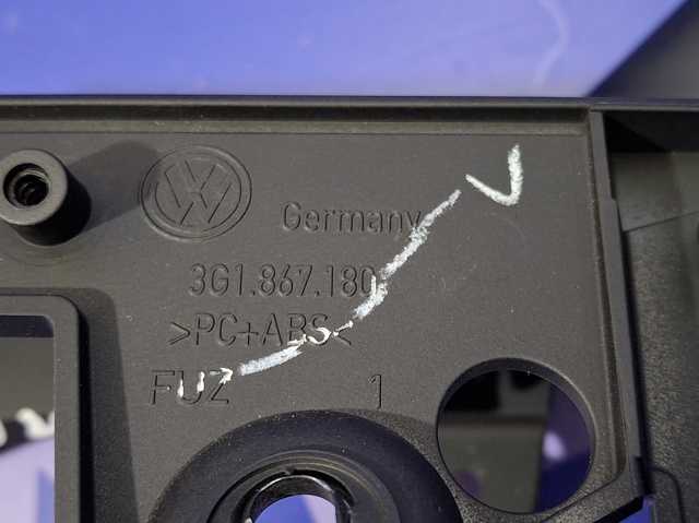 VAG 3G186718081U в наличии Запорожье