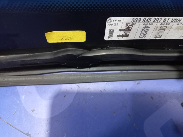 VAG 3G9845298CJNVB Стекло кузова (багажного отсека) правое в наличии Запорожье