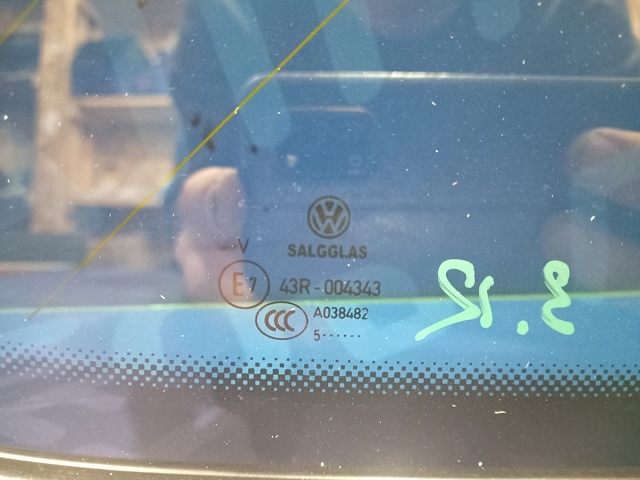3G9845298CJNVB Стекло кузова (багажного отсека) правое купить Павлоград