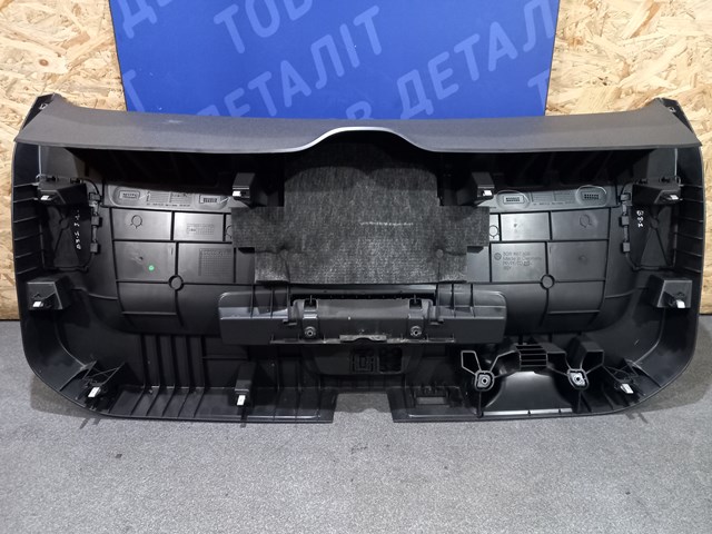 VAG 3G986760582V Обшивка (облицовка) крышки багажника (двери 3/5-й задней) в наличии Кривой Рог