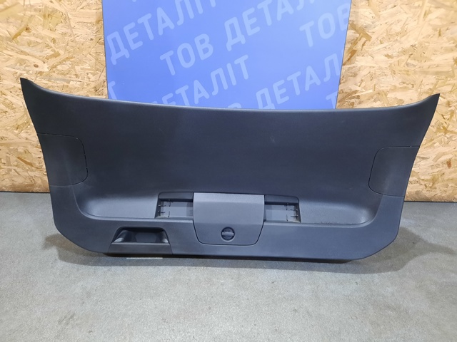 3G986760582V Обшивка (облицовка) крышки багажника (двери 3/5-й задней) купить Киев