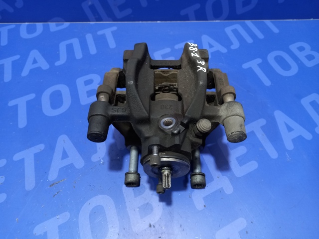 Задний правый суппорт 3Q0615424A VAG