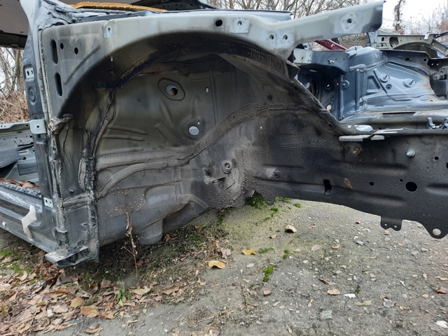 VAG 3Q0803092P Лонжерон правый в наличии Павлоград