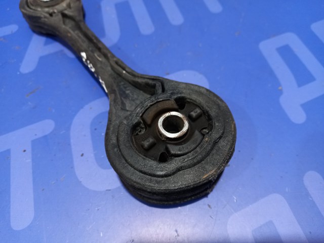 Верхняя подушка двигателя 41040FE000 SUBARU