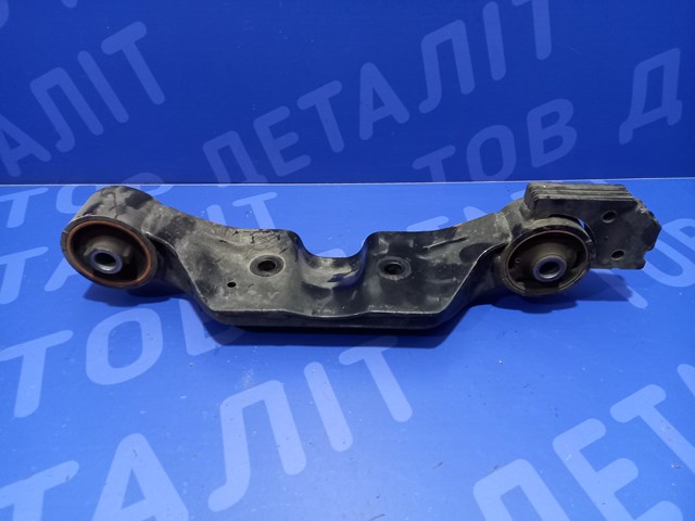 41310FL010 SUBARU Кронштейн (траверса) заднего редуктора передняя купить в Черновцы