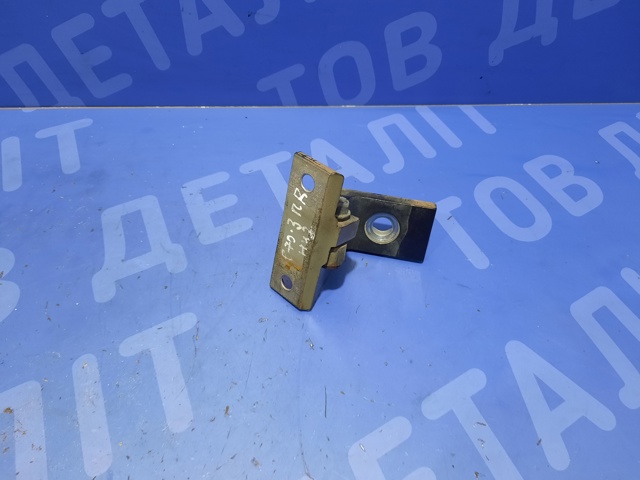Петля передней двери, правой 41517176850 BMW