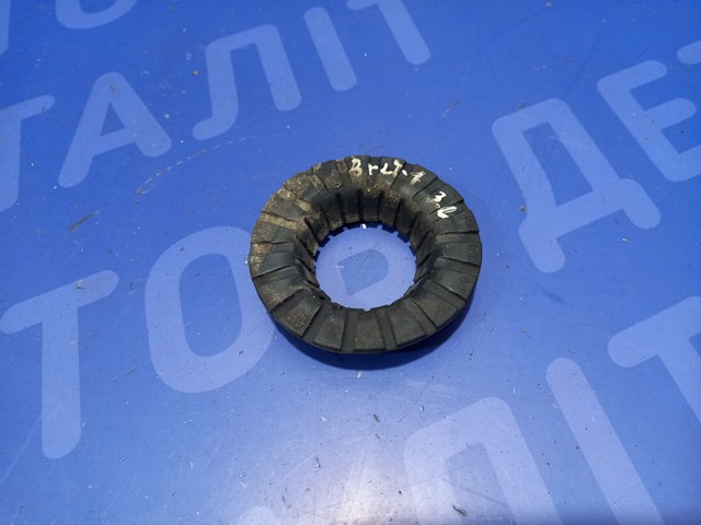 Резиновое кольцо пружины задней 42402507 GM