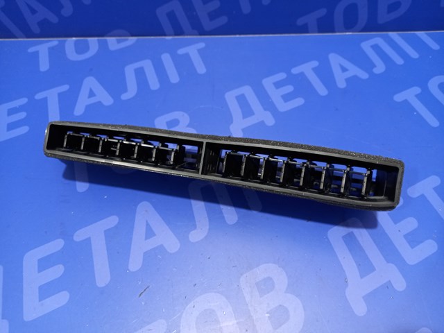 GM 42520211 Решетка вентиляции салона на "торпедо" в наличии Кривой Рог