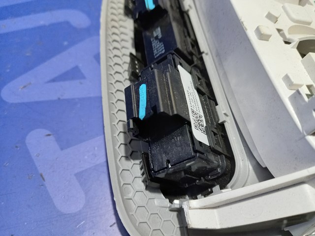 42583463 GM Плафон освещения салона (кабины) купить в Украина