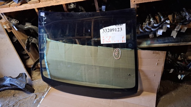 GM 42643450 Стекло лобовое  в наличии Запорожье