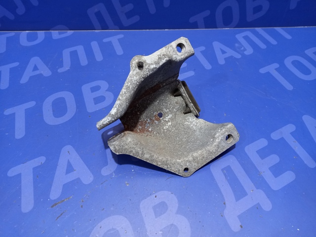 4G0399377C Кронштейн подушки (опоры) двигателя левой купить Павлоград