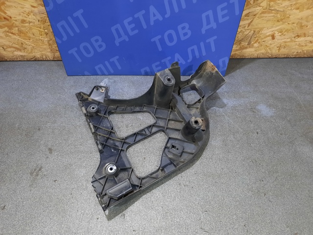 51127227757 BMW Кронштейн бампера заднего внешний левый купить в Ровно