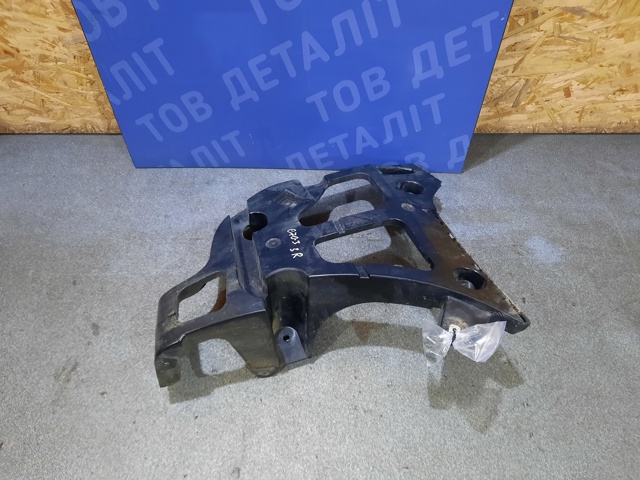 BMW 51127227758 Кронштейн бампера заднего внешний правый в наличии Ужгород