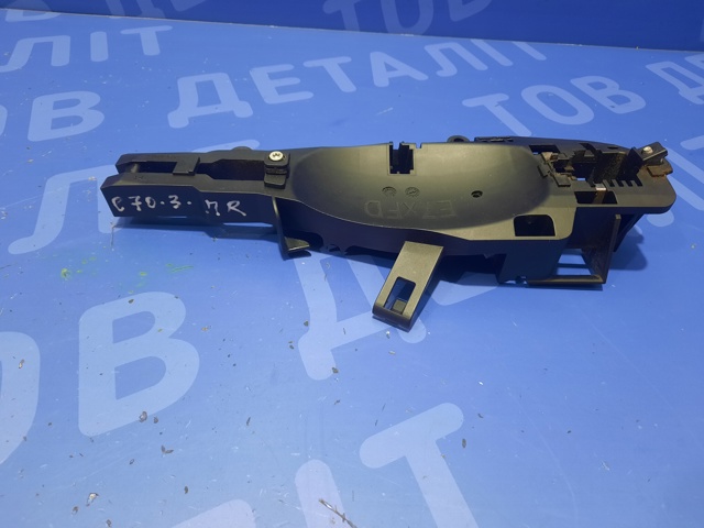 Держатель наружной ручки двери, передней правой 51217193264 BMW
