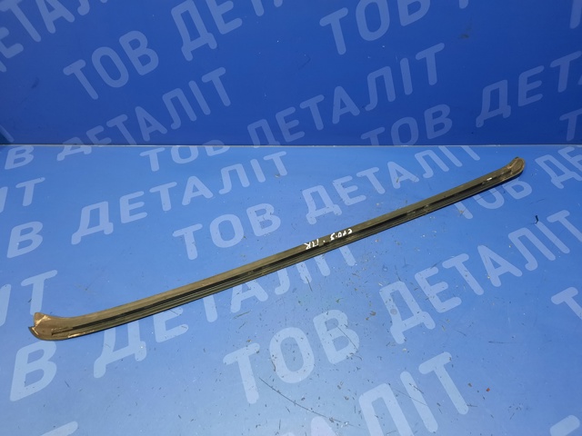 51317250395 BMW Молдинг лобового стекла левый купить в Хмельницкий