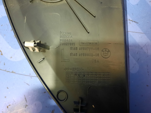 51456972413 BMW Крышка боковая панели "торпедо", левая купить в Киев