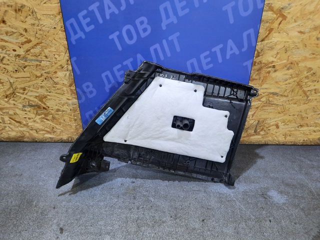51477253939 BMW Облицовка багажного отсека левая купить в Кривой Рог