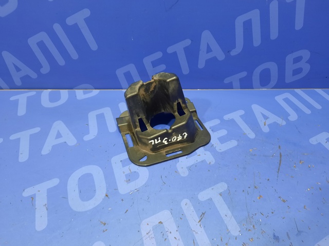51657223005 BMW Кронштейн форсунки омывателя фар купить в Ровно