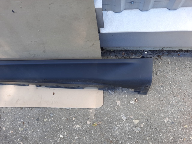 51777191241 BMW Накладка (молдинг) порога наружная левая купить в Ужгород