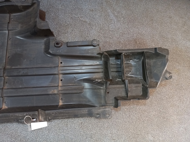 56411SG000 SUBARU Защита днища правая купить в Харьков