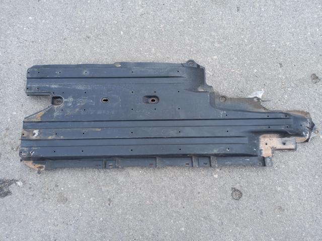 Защита днища, левая 56411SG010 SUBARU