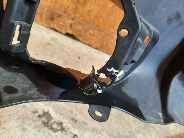 Бампер передний в сборе 57704SG021 SUBARU