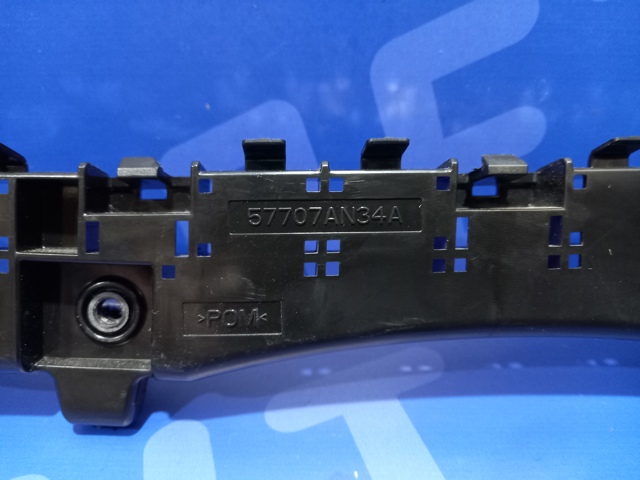 SUBARU 57707AN36A Кронштейн бампера заднего правый в наличии Черновцы
