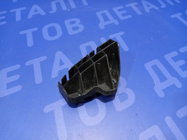 Левый кронштейн крепления бампера заднего 57707SG070 SUBARU