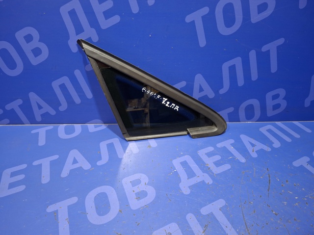 Стекло треугольное двери передней правой 5G0845412ENVB VAG